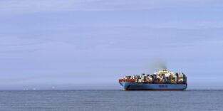 Containerfrachter Maersk Seletar auf dem Weg nach Bremerhaven, Deutschland, Europa. Foto: picture alliance / imageBROKER/alimdi/Günter Franz