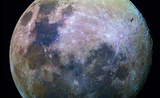 Liegt die nächste Raumstation zwischen Erde und Mond?