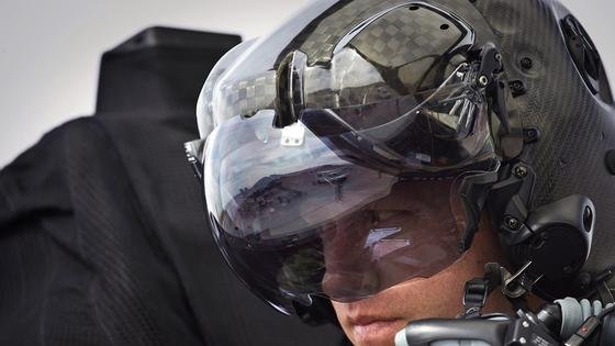 Der wohl teuerste Piloten-Helm der Welt