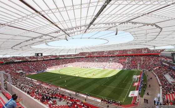BayArena in Leverkusen wird erstes Internet-Stadion der Bundesliga