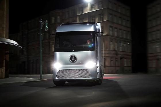 Mercedes futuristischer Urban eTruck geht in Serie