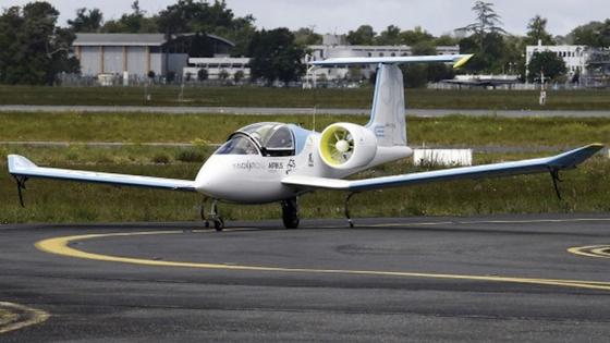 Airbus schickt erstes Elektroflugzeug in die Lüfte