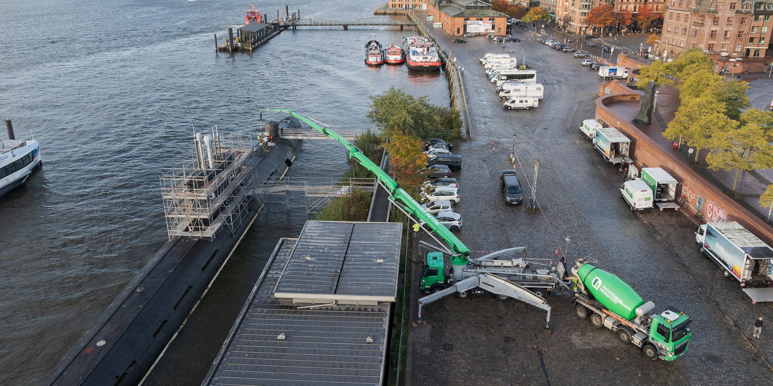 Unterwasserbeton schützt U-Boot-Museum am Fischmarkt vor Auftauchen