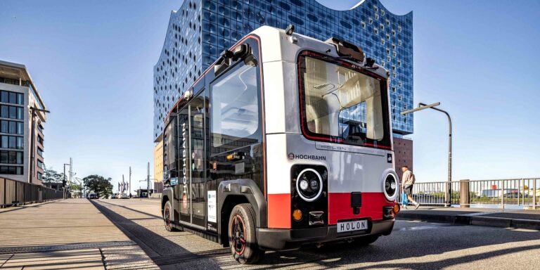 KBA gibt grünes Licht: Holon-Shuttle startet bundesweite Tests