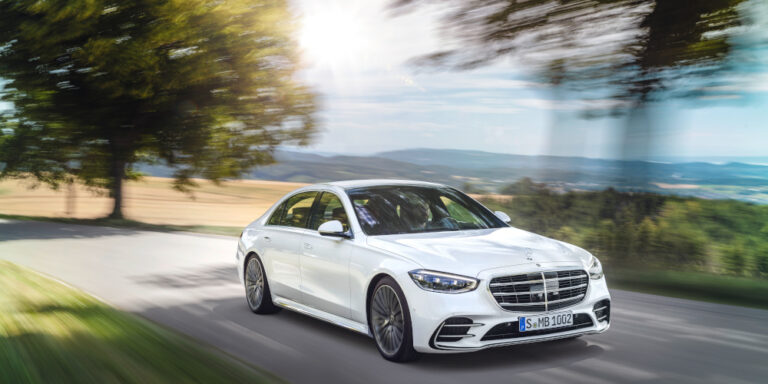 Exklusiv für Mercedes-Benz entwickelt: neuartiges Leichtbau-Material