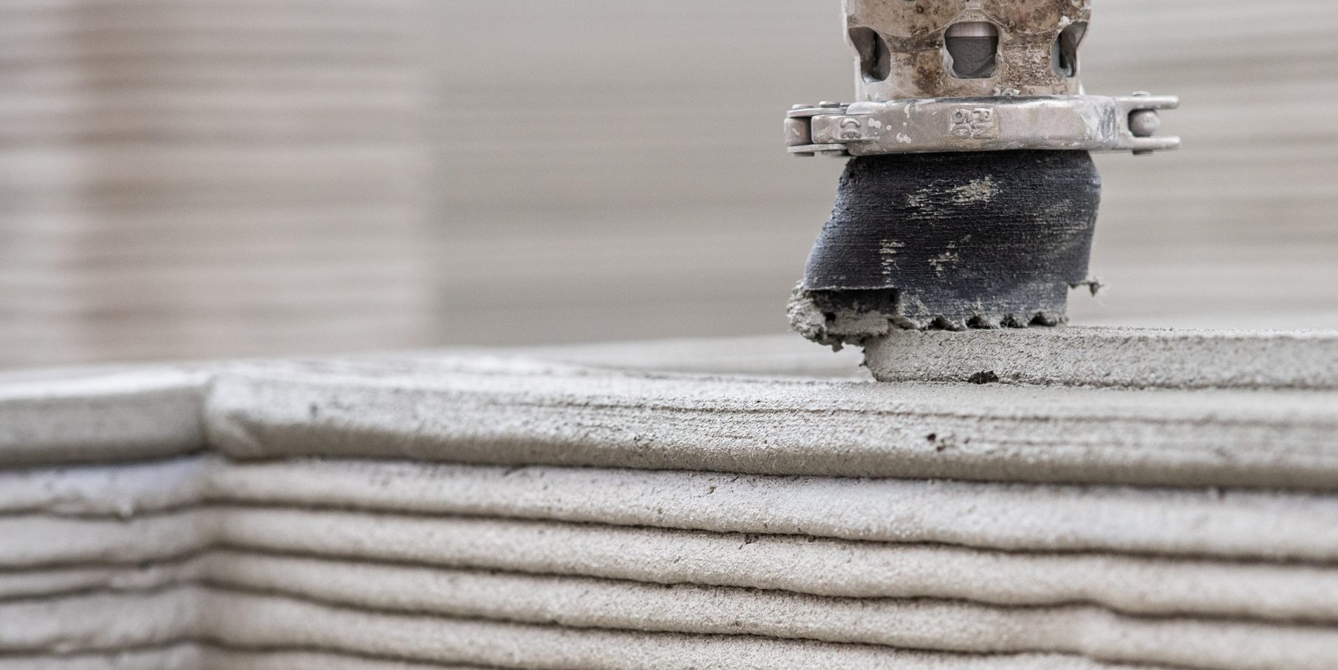 Forscher drucken Stromspeicher aus Beton und lassen LEDs leuchten