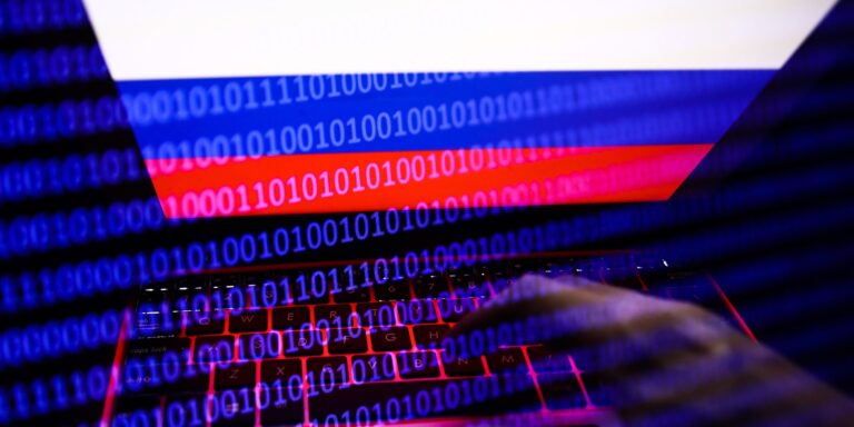 Russische Hacker nehmen Logistik- und Tech-Unternehmen ins Visier