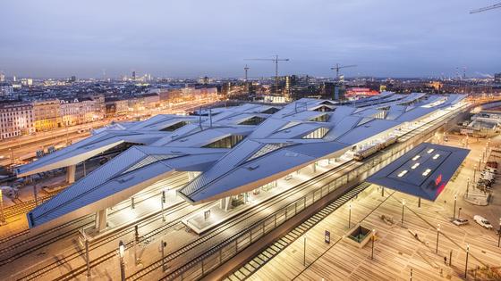 Zugverkehr unterm Rautendach: Wiener Hauptbahnhof eingeweiht