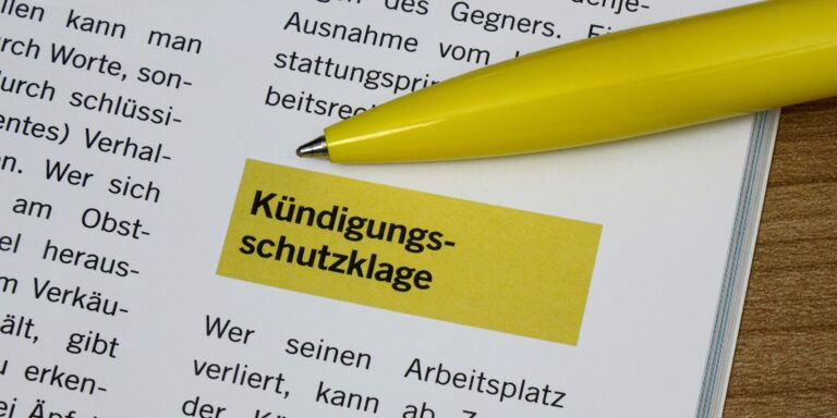Kündigungsschutzklage: Chancen und Risiken für Ingenieure