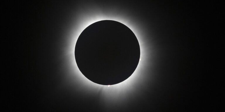 Was die Sonnenfinsternis mit GPS, Galileo und Funk macht