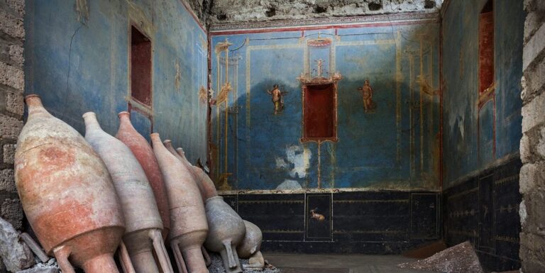Ägyptisch Blau im Überfluss: Pompejis kostbarster Raum untersucht