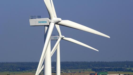 Windkraft-Anlagen: Wettlauf zwischen Meer und Land