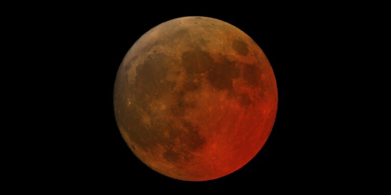 Totale Mondfinsternis: So kommt es zu einem Blutmond