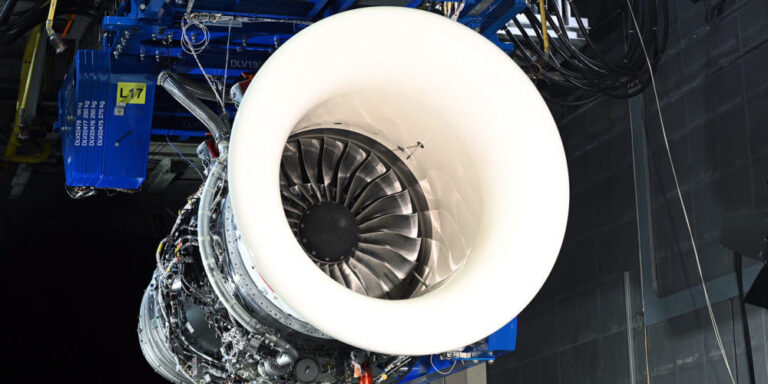 Rolls-Royce erreicht Durchbruch bei nachhaltigen Kraftstoffen für Triebwerke