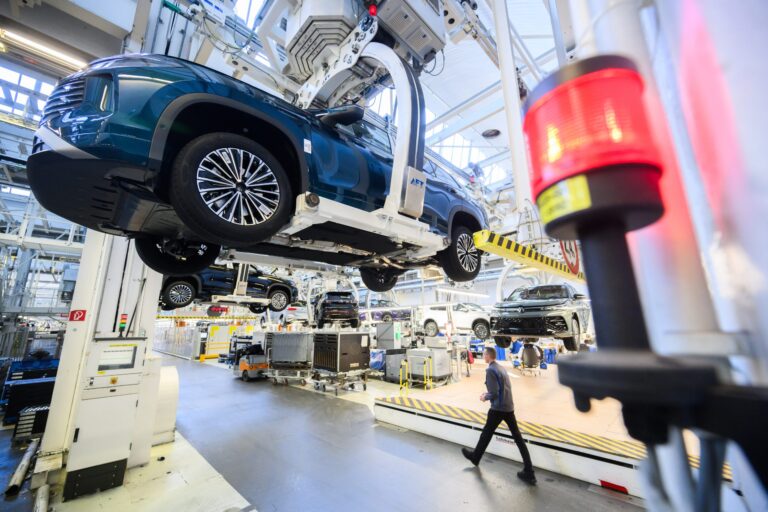 VW greift hart ein: Über 500 Mitarbeiter wegen Fehlverhaltens entlassen