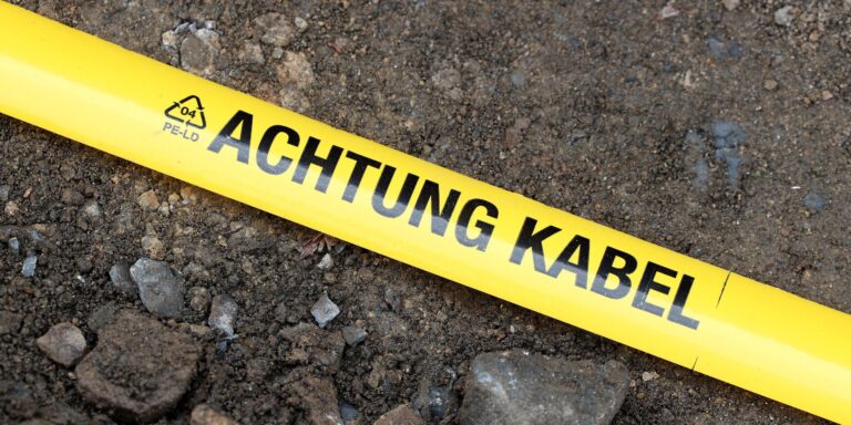 Arbeiter trifft Erdkabel – warum passiert so etwas immer wieder?