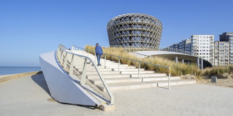 Dieses Gebäude ist eine Düne: Küstenarchitektur in Belgien neu gedacht