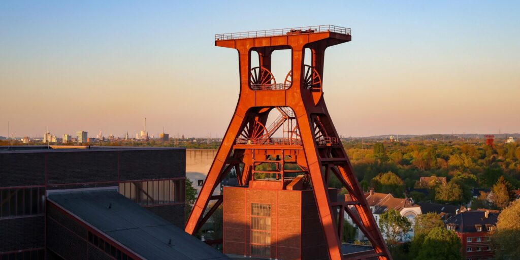 Essen, Ruhrgebiet, Nordrhein-Westfalen, Deutschland - Zeche Zollverein, UNESCO Welterbe Zollverein, Foerderturm