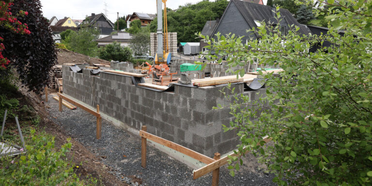 Zweites Haus im Garten: Diese Hürden beseitigt der Bau-Turbo