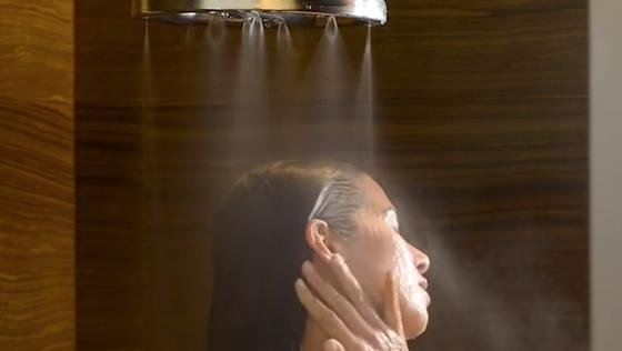 Mit Nebeldusche Nebia 70 % Wasser sparen