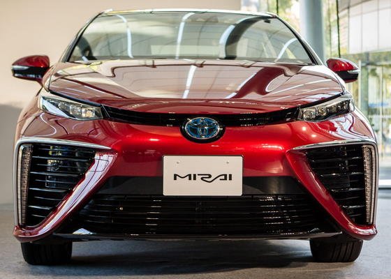 Toyota Mirai in Serie: Mit Brennstoffzelle quer durch Deutschland