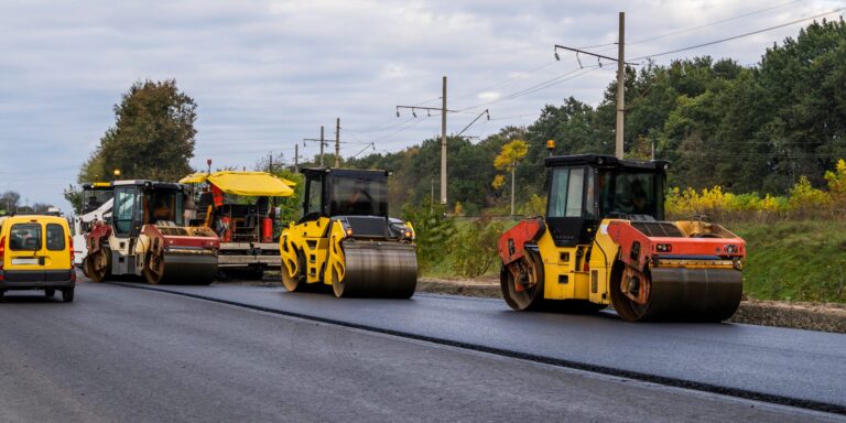 Wie grüner Asphalt den Straßenbau klimafreundlicher macht