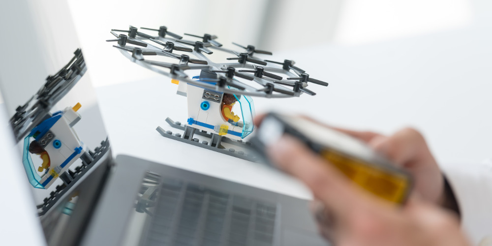 Miniatur-Modell Lufttaxi als Symbolbild