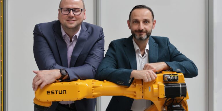 Messepremiere: Roboter, die keinen Zaun mehr brauchen