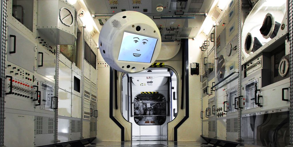 Roboter Cimon fliegt mit Alexander Gerst zur ISS