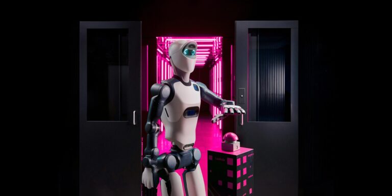 Roboter drückt den Knopf: Industrial AI Cloud gestartet