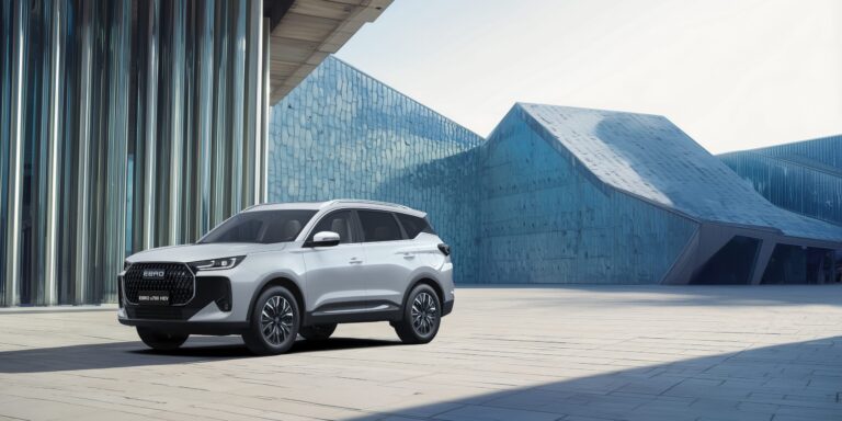 EBRO S700 HEV: Spanischer Hybrid-SUV startet durch