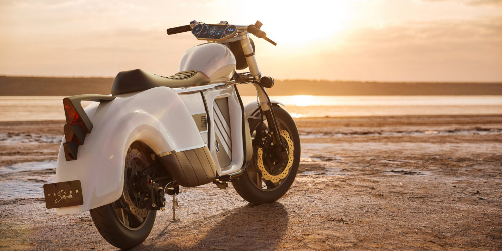 Elektromotorrad am Strand