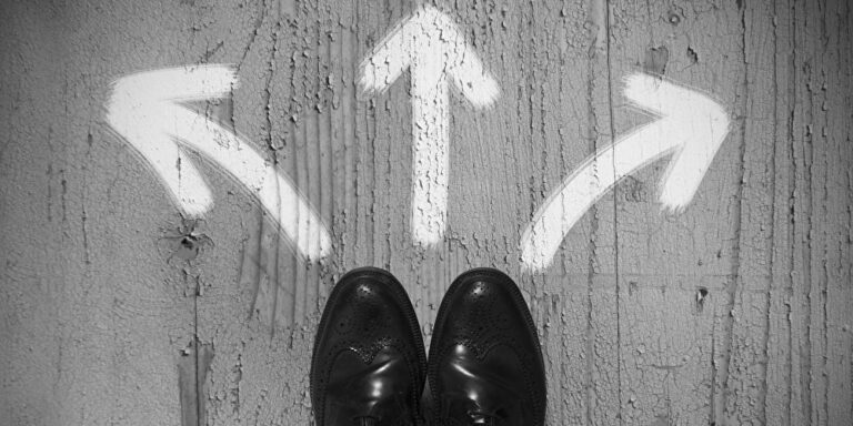 Was ist besser für Ingenieure: Trainee oder Direkteinstieg?
