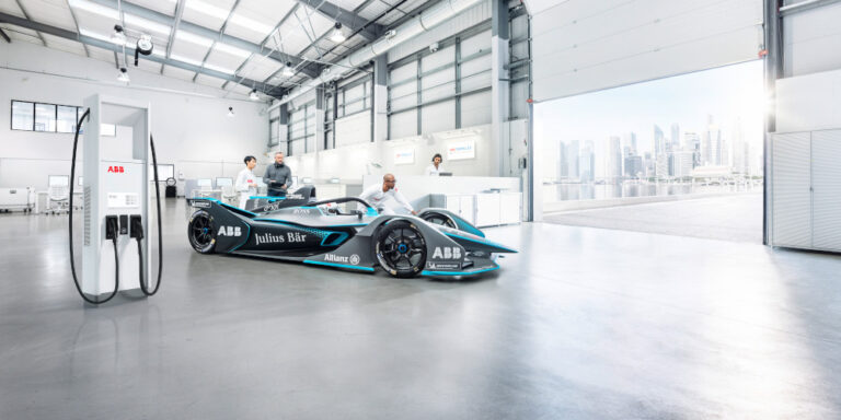 Formel-E: ABB und Ingenieure liefern Wegweisendes für elektrische Rennwagen