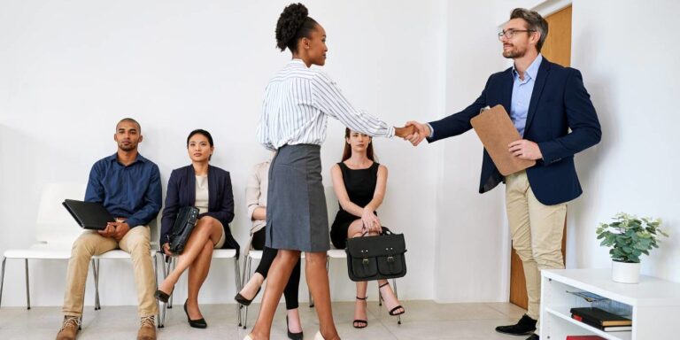 Bewerbung als Führungskraft: Tipps, Beispiele und Formulierungen
