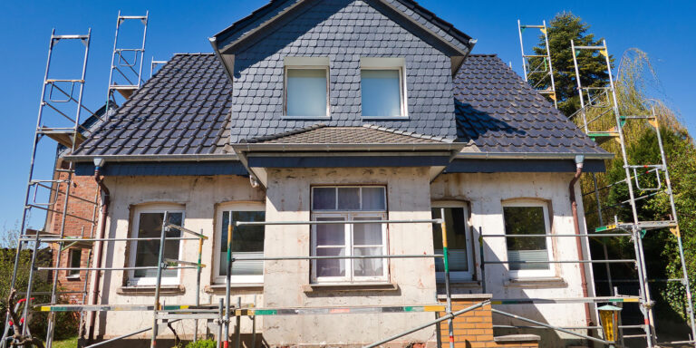 Mehr Arbeitsschutz beim Bauen im Bestand