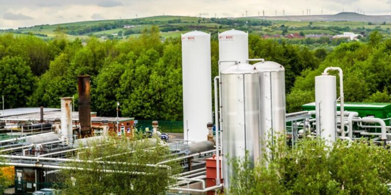 Erste Großanlage speichert Windstrom in flüssiger Luft