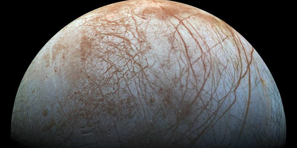 Jupitermond leuchtet blau: Forscher hoffen auf entscheidenden Hinweis