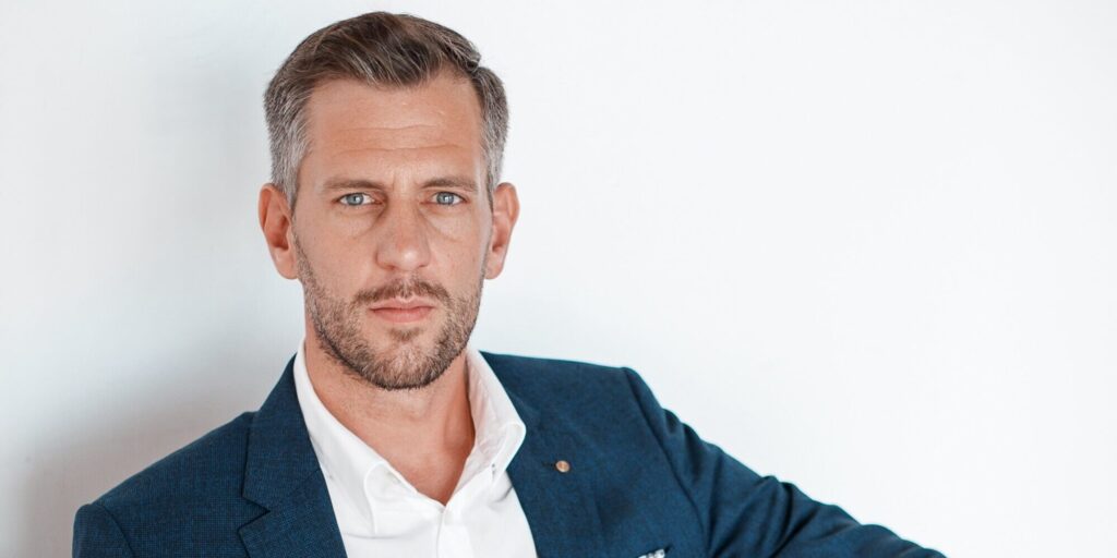 Experte warnt: Diese Anzeichen entlarven toxische Chefs sofort!