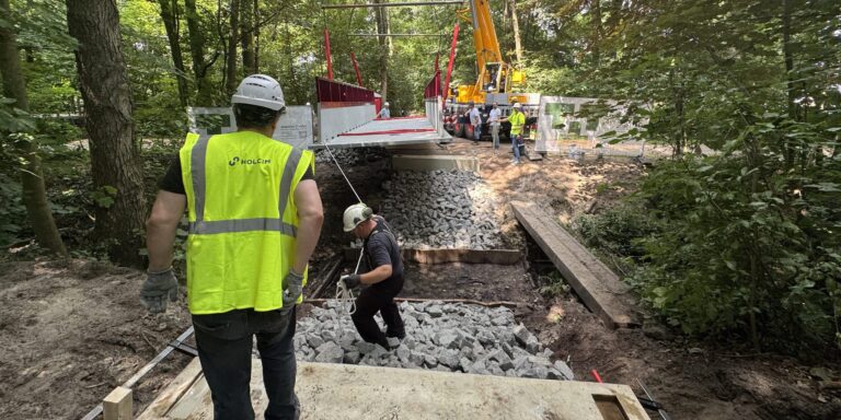 Vorgespannte Carbonbeton-Brücke feiert Deutschland-Premiere