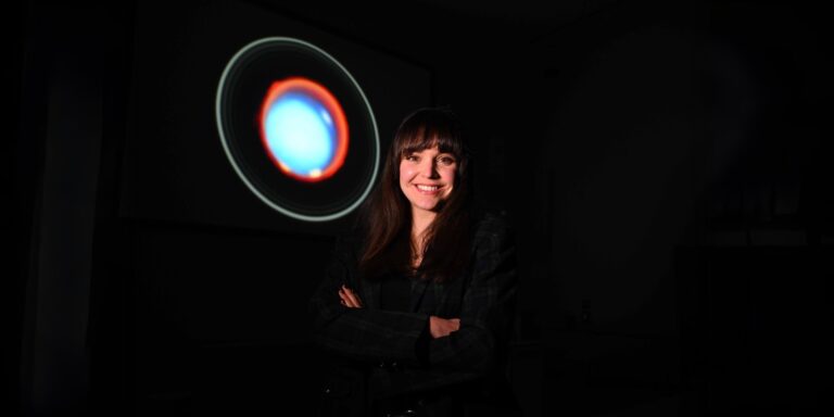 Uranus in 3D: Webb enthüllt Polarlichter und kalte Überraschung