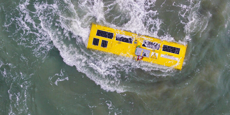 Duisburger Kraftwerk zieht Energie aus den Wellen vor Ostende