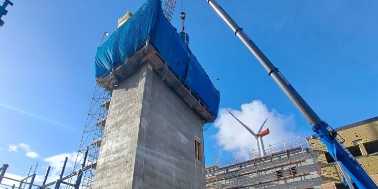 40 m in acht Tagen: Wie in Hamburg zwei Betontürme rund um die Uhr wuchsen