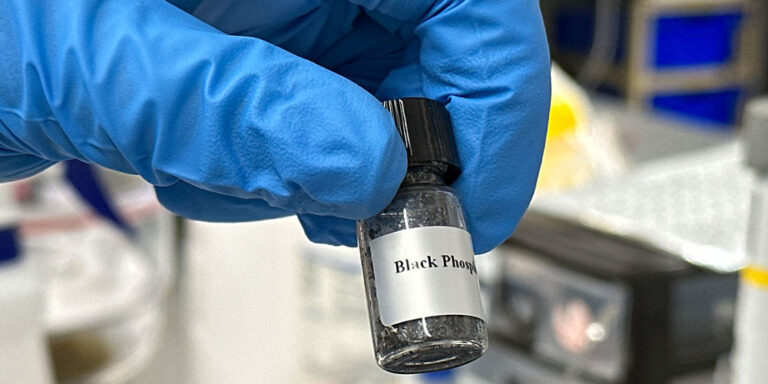 Kampf gegen Bakterien: Schwarzer Phosphor ersetzt Antibiotika