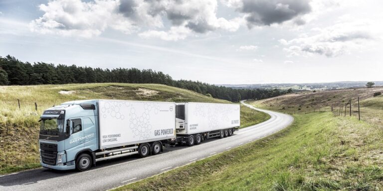 Dieser 460-PS-Truck von Volvo fährt mit Erdgas