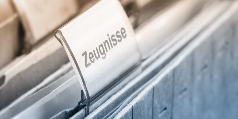Von Arbeitszeugnis bis Zwischenzeugnis: Welche Zeugnisarten gibt es?