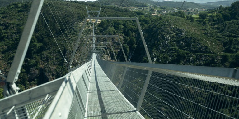 175 Meter über der Schlucht: Das ist die Hängebrücke in Arouca