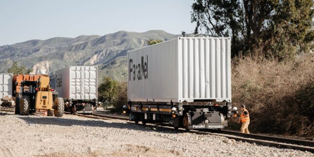 Güterwaggon-Roboter von Parallel Systems auf der Teststrecke im US-Bundesstaat Georgia.