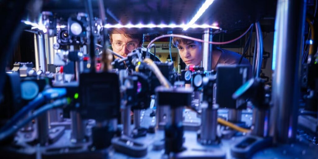 Atom-Interferometer