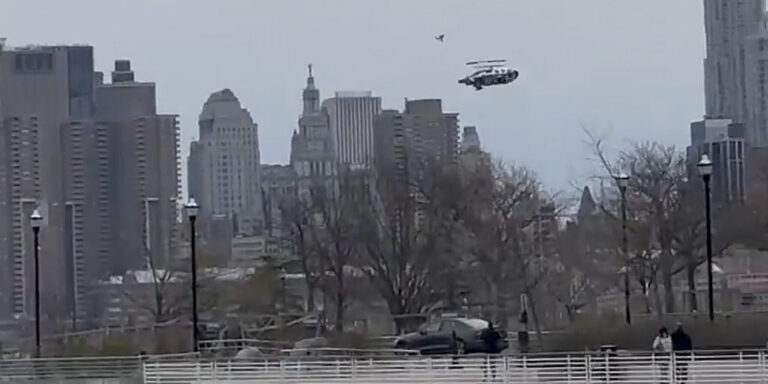 Hubschrauberabsturz in New York – schwere Suche nach der Ursache